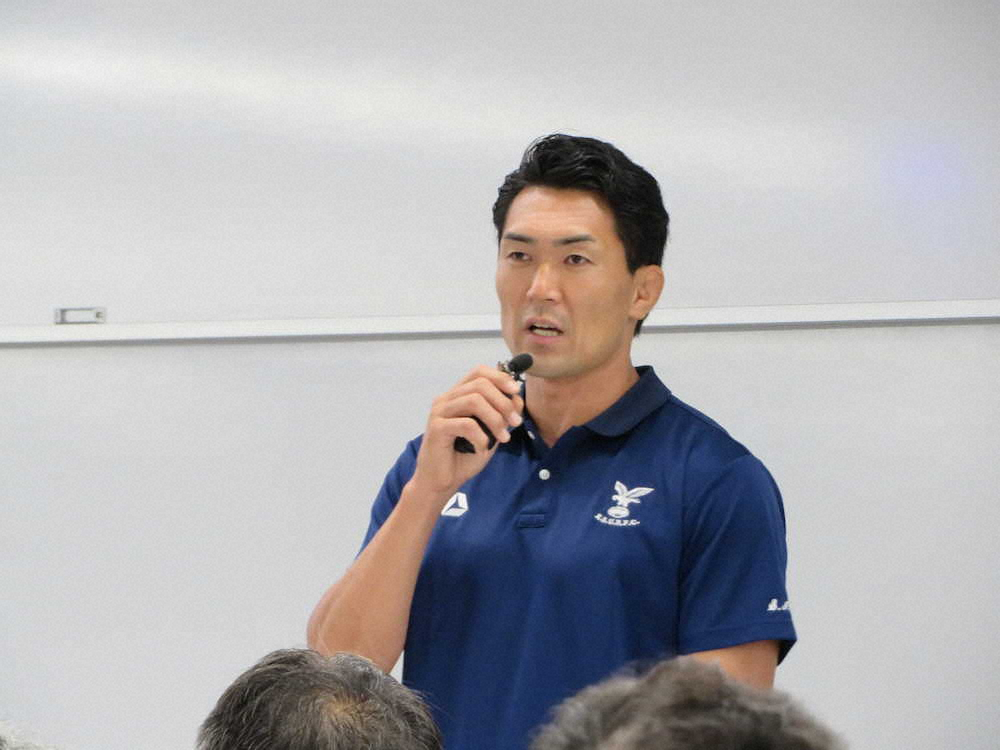 【画像・写真】オフ前夜に深酒を…元日本代表・伊藤鐘史氏が明かす、エディー前監督との裏話