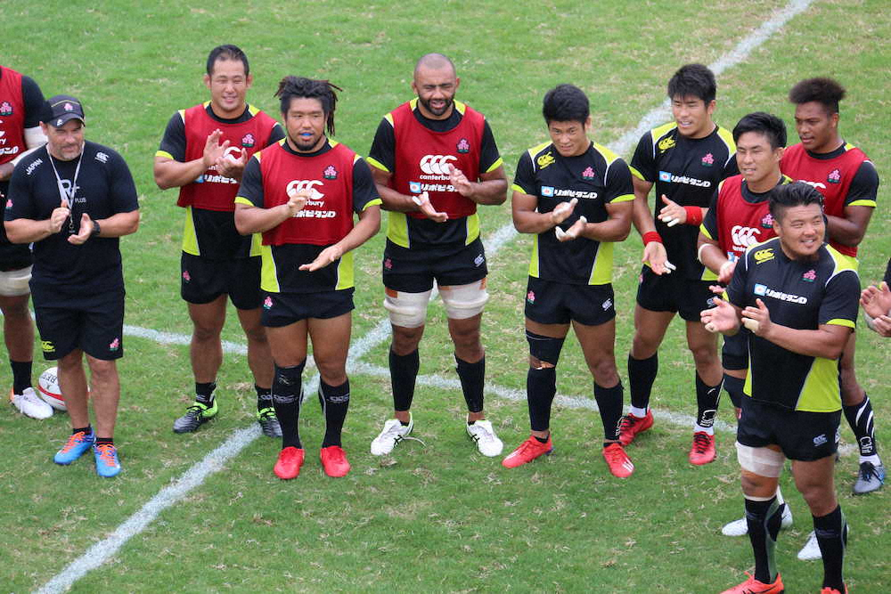 【画像・写真】ラグビー代表、国内最大の「さざれ石」見学へ