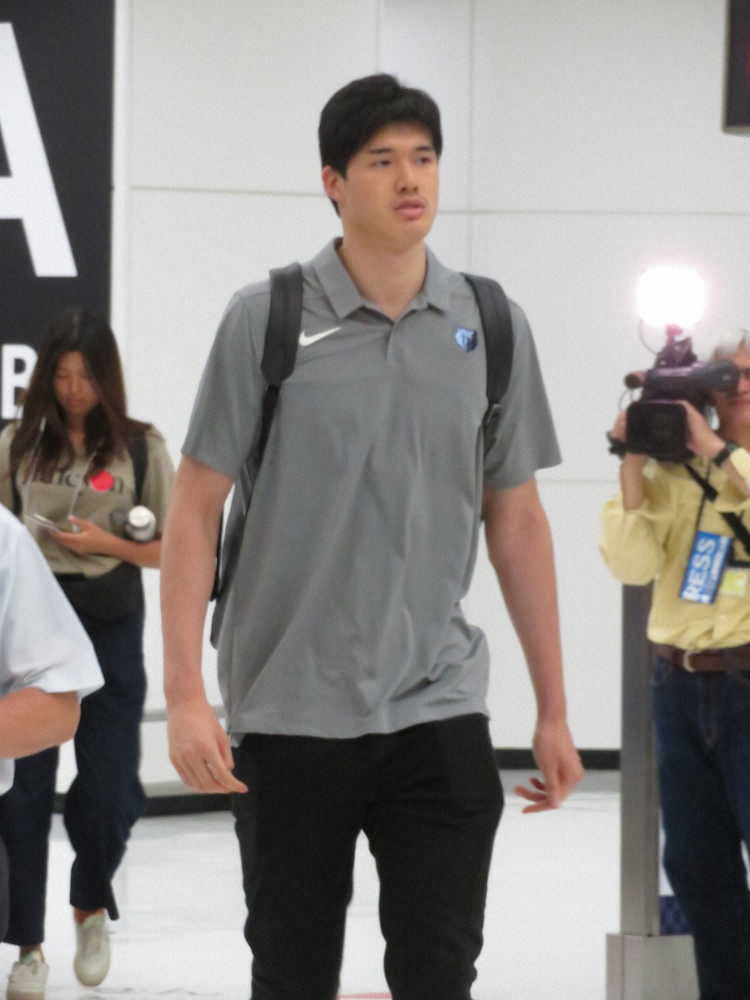 【画像・写真】渡辺雄太　サマーリーグを終えて帰国「このレベルでできると確信」と手応え