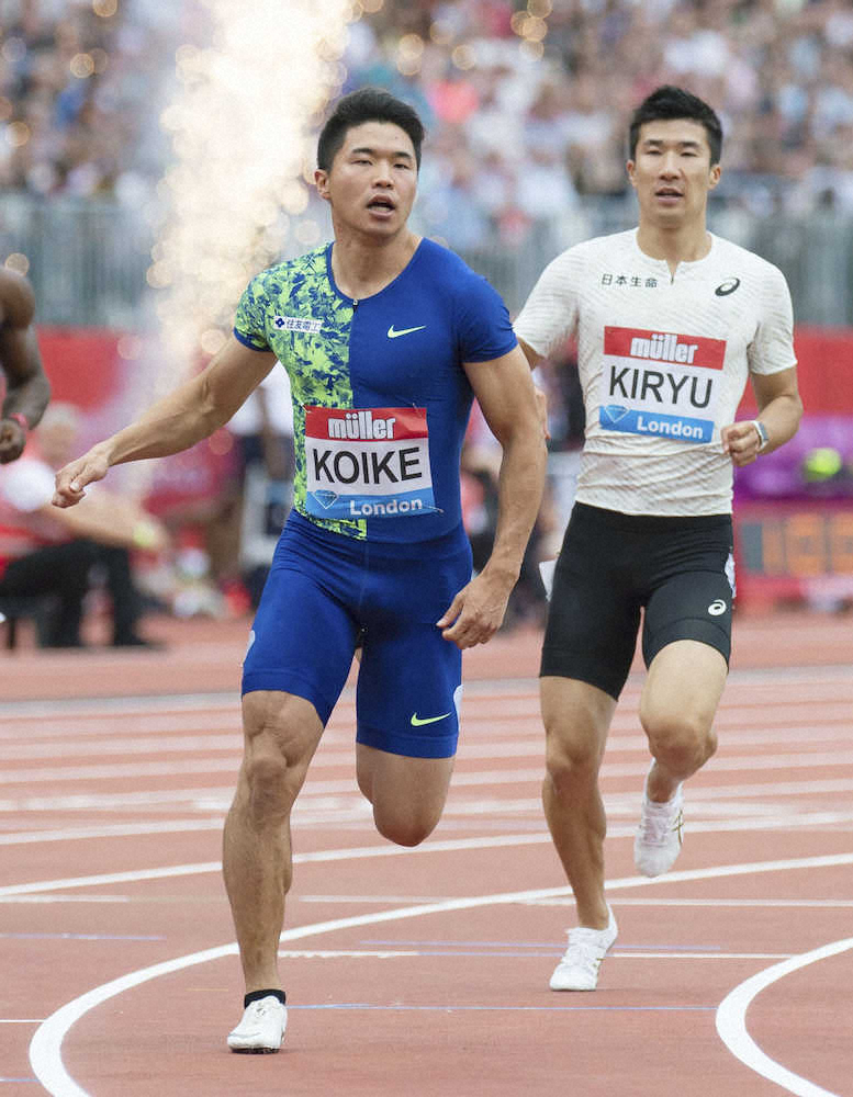 男子100メートル決勝　日本歴代2位の9秒98をマークした小池祐貴。右は10秒13の桐生祥秀