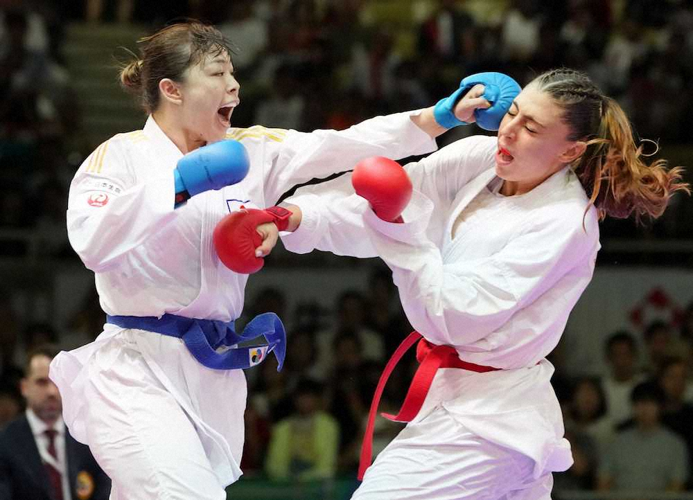 【画像・写真】空手・植草　上段突き5本で圧倒V　組手女子68キロ超級