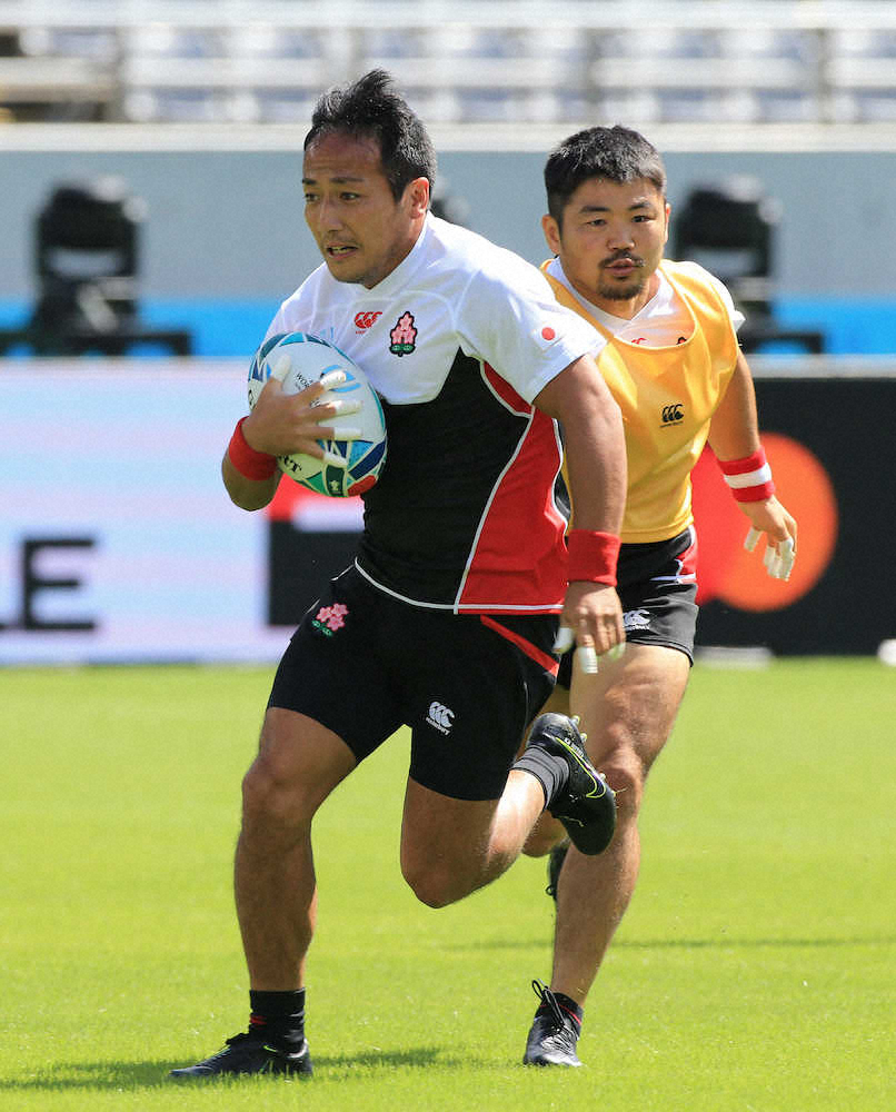 熱のこもった練習を行う流 左 と田中 撮影 吉田 剛 スポニチ Sponichi Annex スポーツ 熱のこもった練習を行う流 左 と田中 撮影 吉田 剛 スポニチ Sponichi Annex スポーツ