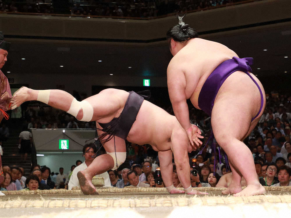 【画像・写真】貴景勝　史上最速大関復帰！陥落直後場所12日目で10勝　V勝争いも単独首位「120％出す」