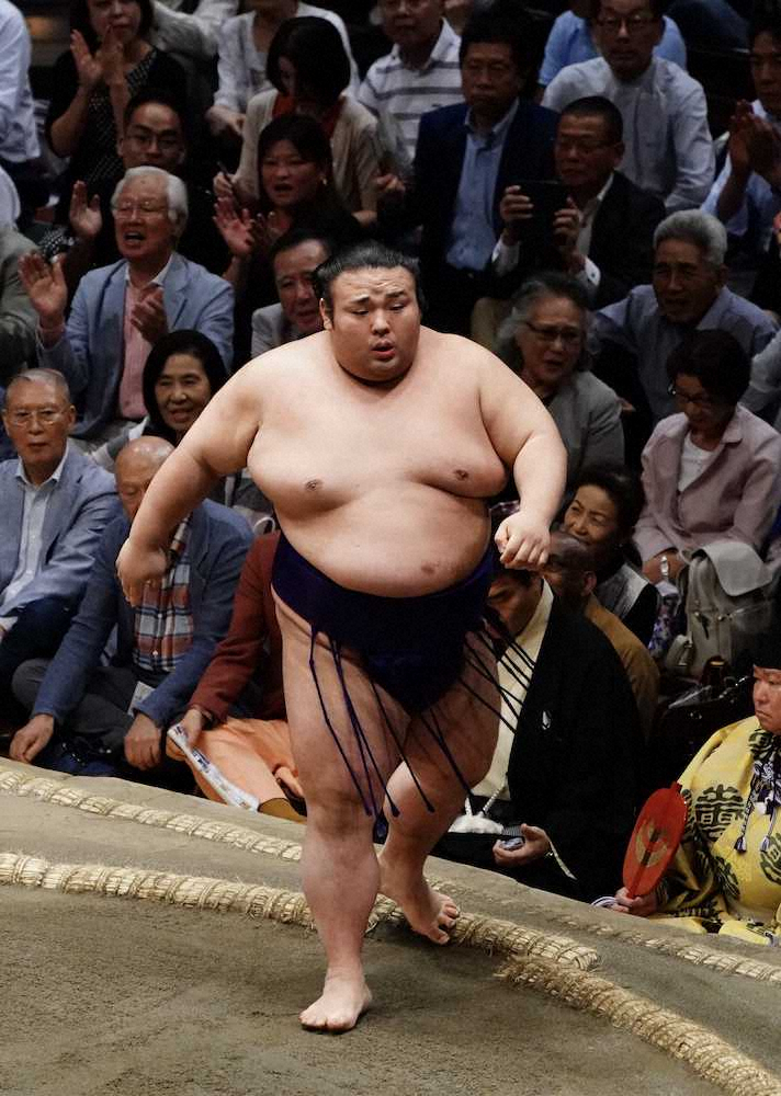 【画像・写真】貴景勝、御嶽海、隠岐の海が3敗でトップ並走　栃ノ心は2度目の大関陥落