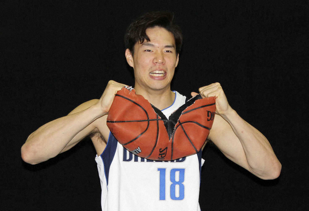 【画像・写真】渡辺　グリズリーズで「フルロースター目標」　馬場はキャンプ生き残りへ「1プレーが勝負」