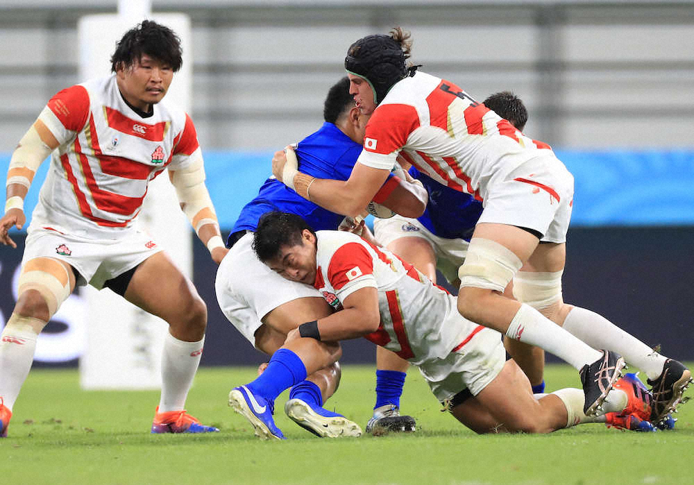 【画像・写真】Wロックが守備で貢献　ムーア、全体トップタイの通算タックル成功48回