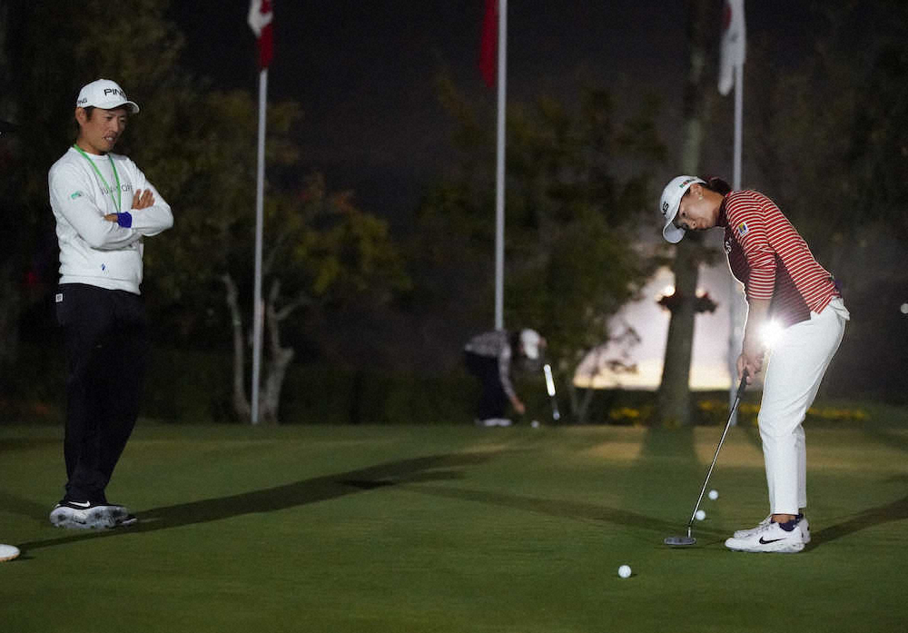 【画像・写真】渋野　6バーディーで49位から一気6位!申ジエと3差、逆転賞金女王へ上昇気配