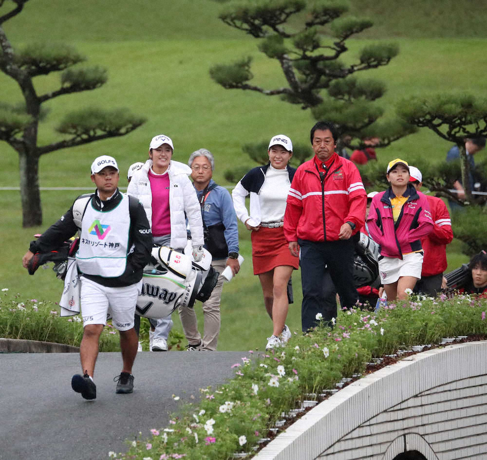 【画像・写真】稲見“強気”貫いて3打差2位　逆転Vへ「逆に良いんじゃないかな」