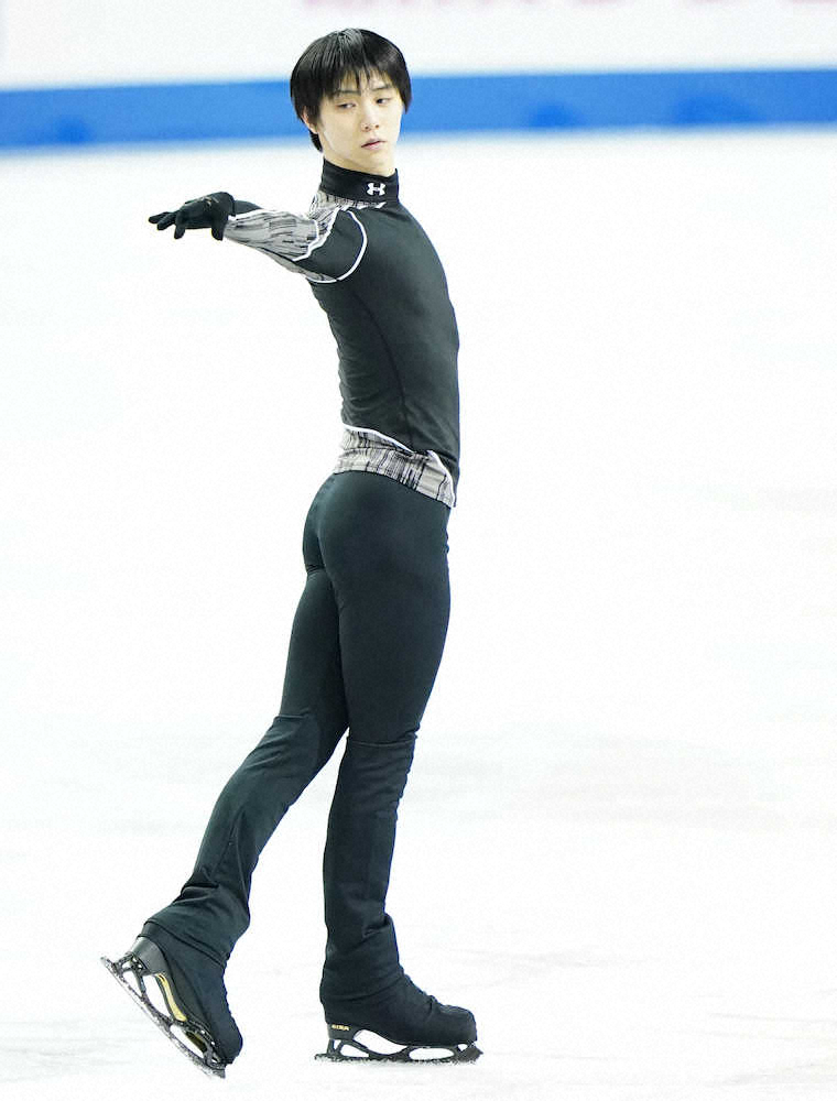 【画像・写真】SPに向け練習する羽生結弦（撮影・小海途　良幹）