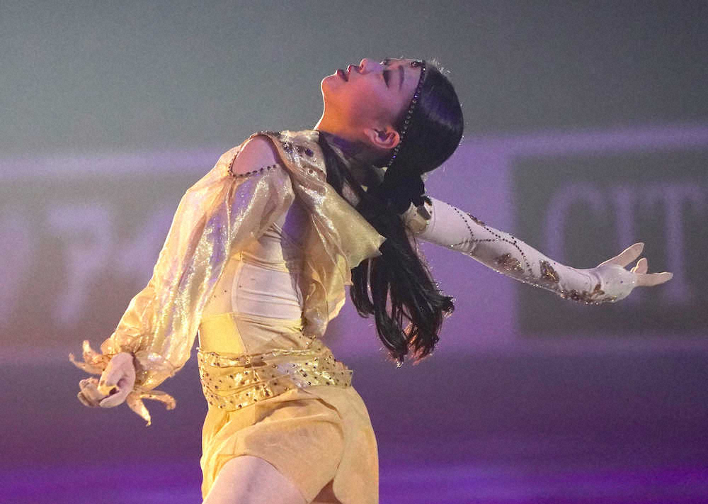 【画像・写真】紀平梨花　黄金の衣装で再出発「自分の完璧な演技を目指して」