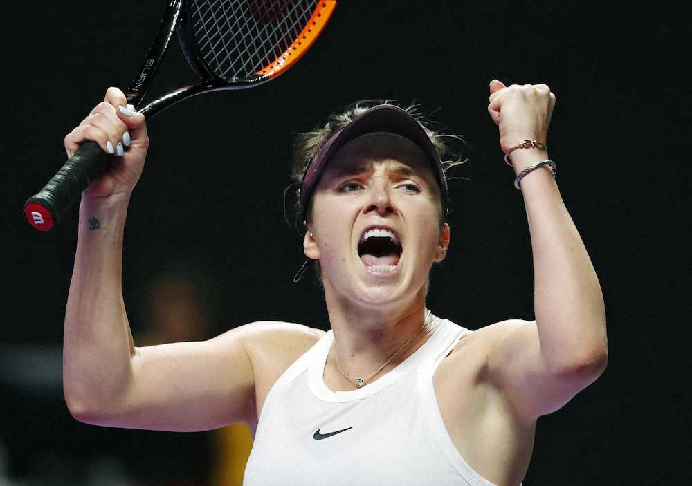 【画像・写真】スビトリナ、カロリナ下す　1次L・B組初戦