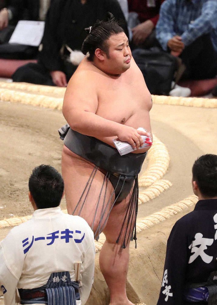 【画像・写真】貴景勝　力強い相撲で2連勝、高安休場でただ一人の大関も「人のことを考えている余裕はない」