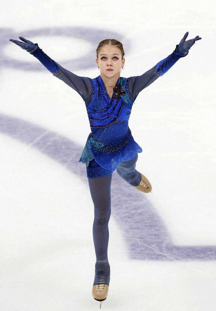 女子で優勝したロシアのアレクサンドラ・トルソワのフリーの演技