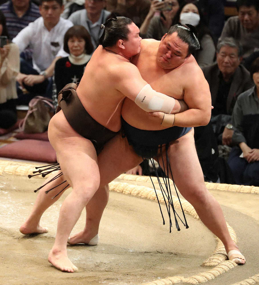 【画像・写真】白鵬　単独首位ターンも冷静　高安休場に「逆に引き締めていこう」