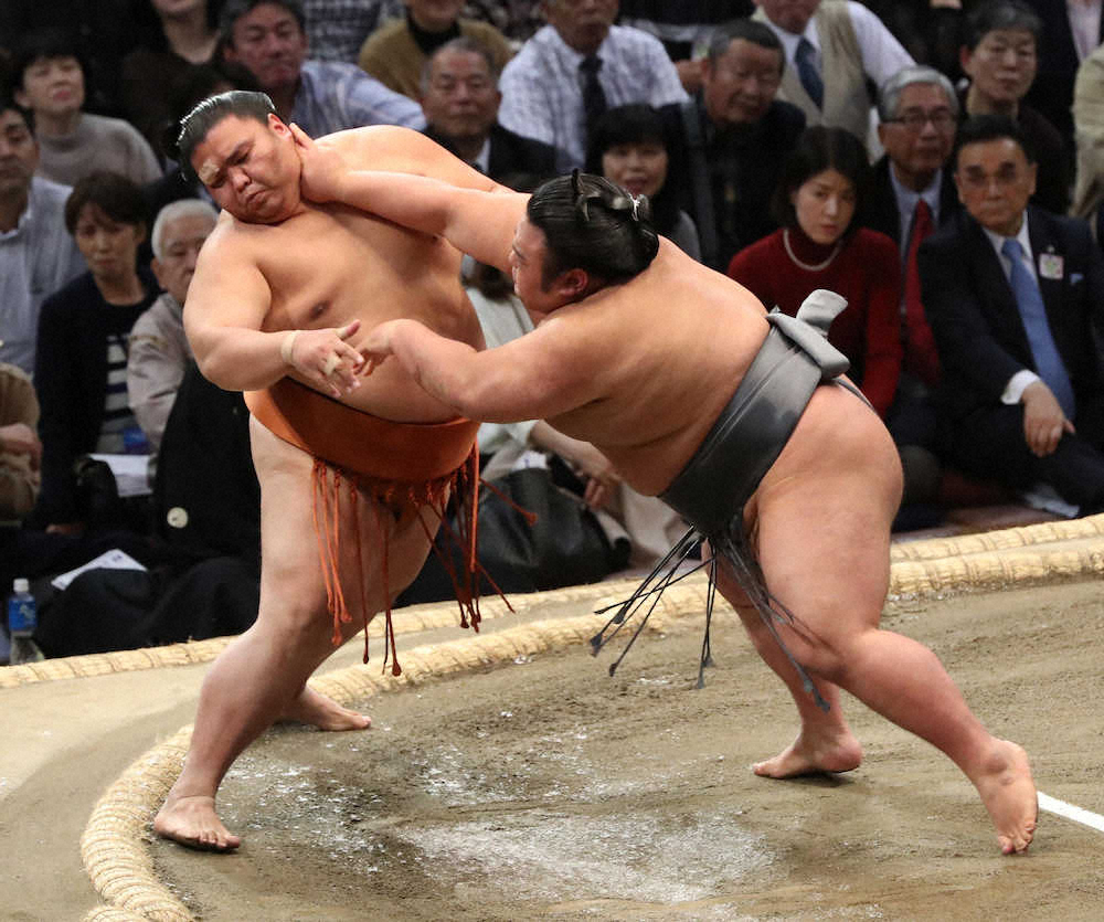 【画像・写真】貴景勝“因縁”御嶽に雪辱「しっかりと力を出し切れた」