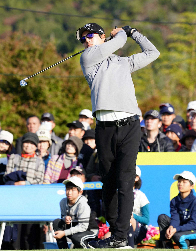 【画像・写真】石川遼　前半スコア伸ばし5打差6位、今平追い上げ　カシオワールドOP最終日
