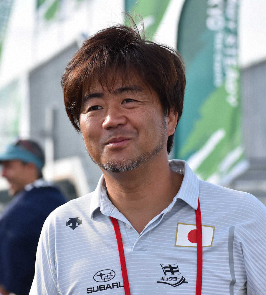 カヌー男子カヤックシングル東京五輪代表の足立和也を指導する市場大樹コーチ