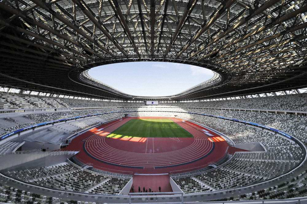 2020年東京五輪・パラリンピックのメインスタジアムとして完成した国立競技場の内部。報道関係者向けの内覧会で公開された