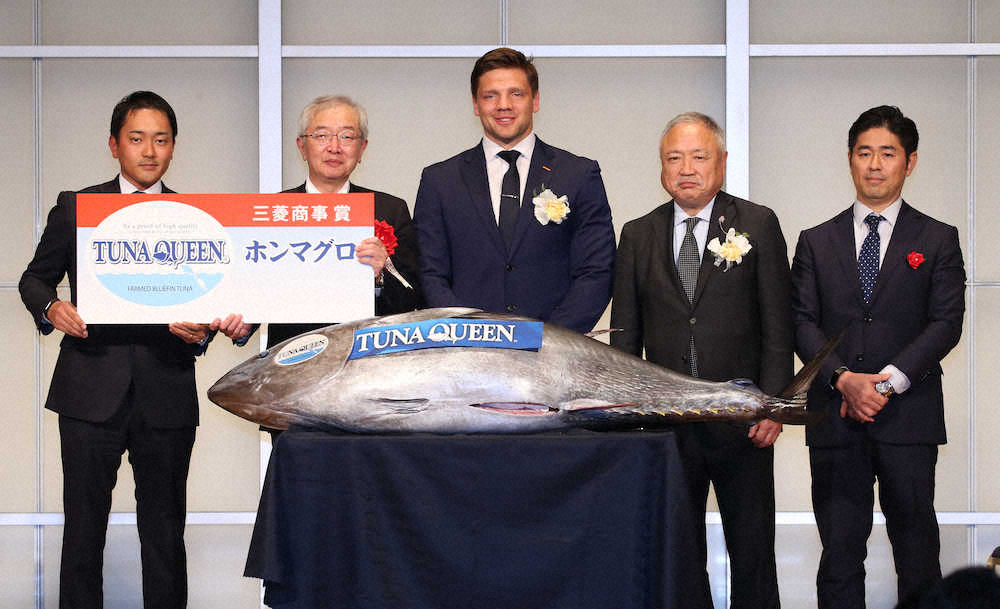 【画像・写真】毎日スポーツ人賞グランプリはラグビー日本代表　ラブスカフニ「本当に光栄」