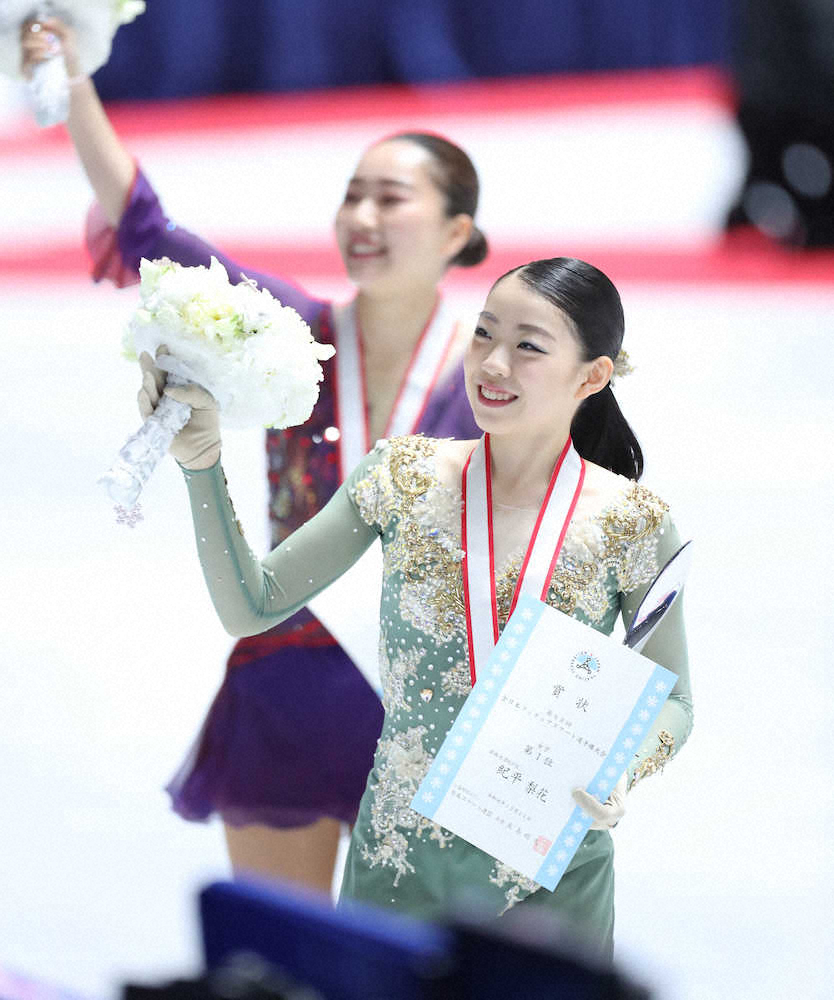 【画像・写真】紀平梨花、苦悩の末の初優勝「ずっとビクビクしながら過ごしていた」