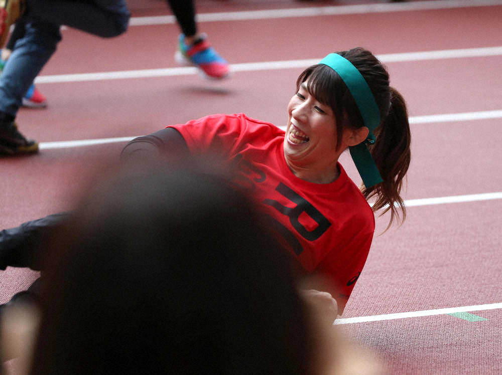 【画像・写真】吉田沙保里氏、リレーで転倒「体がついてこなかった」