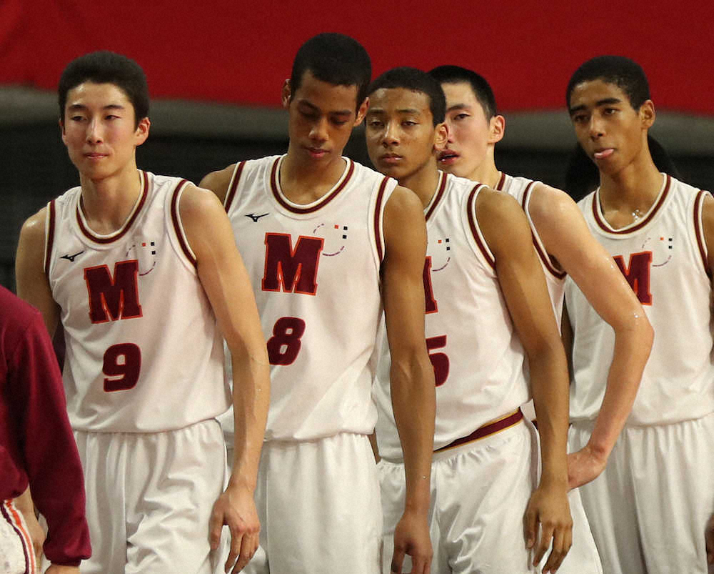 【画像・写真】八村母校の明成　準々決勝で敗退　注目の山崎11得点に終わり号泣