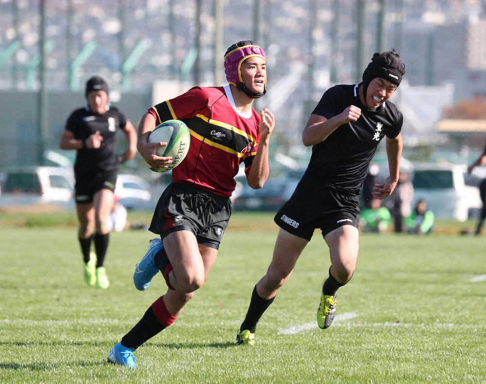 【画像・写真】名護初戦敗退も、ＷＴＢ島袋大が自慢の俊足で２トライ挙げ会場沸かせる