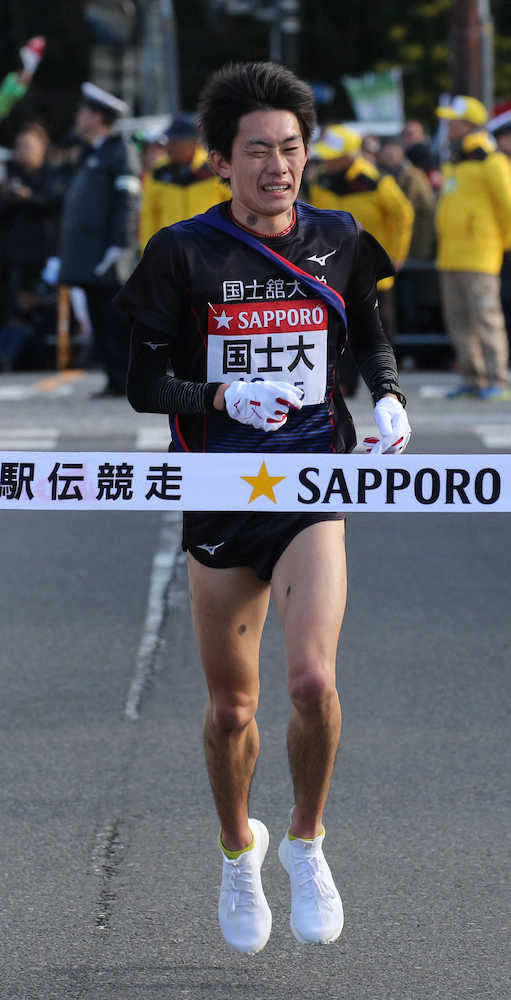【画像・写真】ゴールする国士舘大・鼡田（撮影・西海健太郎）