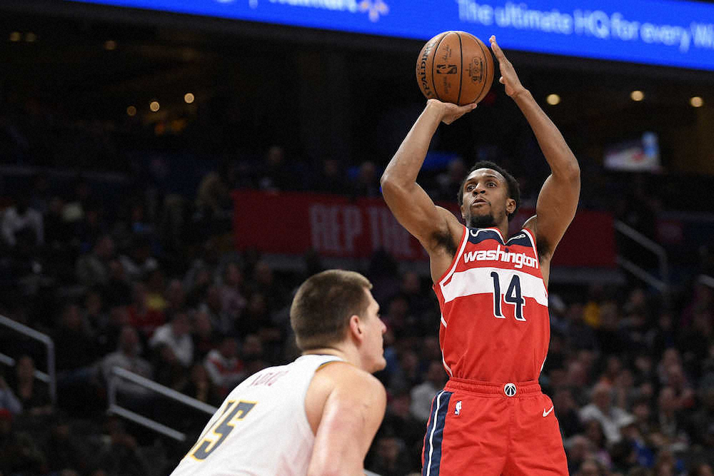 【画像・写真】ウィザーズが新年初勝利　西地区2位のナゲッツを撃破　スミスが自己最多の32得点　