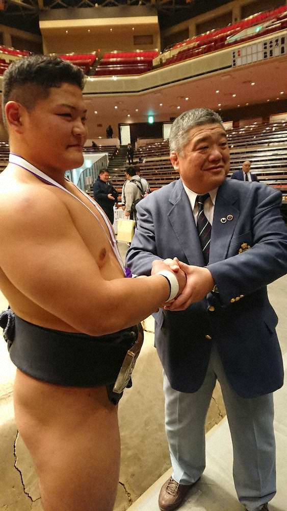 【画像・写真】近大相撲部・伊東勝人監督が急死　55歳　初場所観戦の夜　関脇朝乃山ら育て