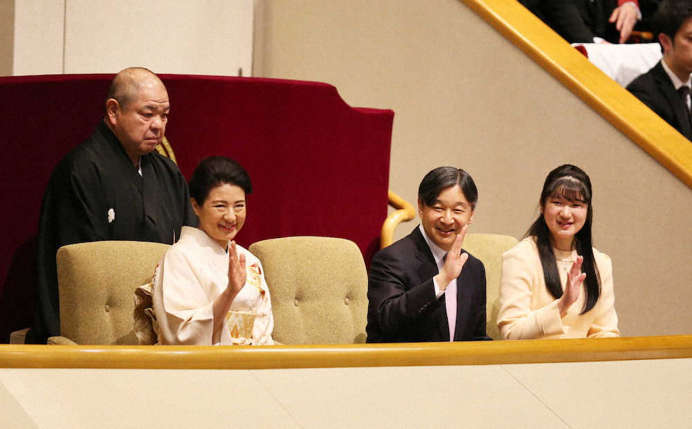 【画像・写真】令和初の天覧相撲に国技館が沸く　ご一家での観戦は07年秋場所以来