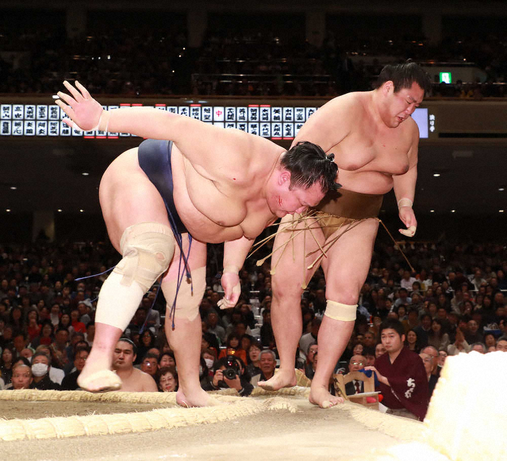 【画像・写真】北勝富士　“天覧相撲”説明役の師匠の前で自己最高タイ11勝目「あれがうちの力士…と」