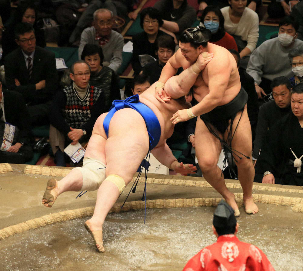 【画像・写真】新入幕・霧馬山が10勝　三賞も有力「明日も勝つという気持ちで取る」