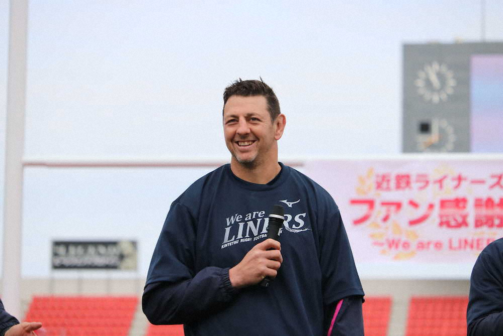 【画像・写真】近鉄ファン　“鉄人ロック”トンプソンとの別れを惜しむ