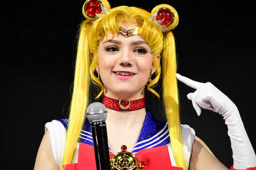 【画像・写真】メドベージェワ「セーラームーン」に変身！アイスショーで主人公うさぎ役「明るさ表現したい」