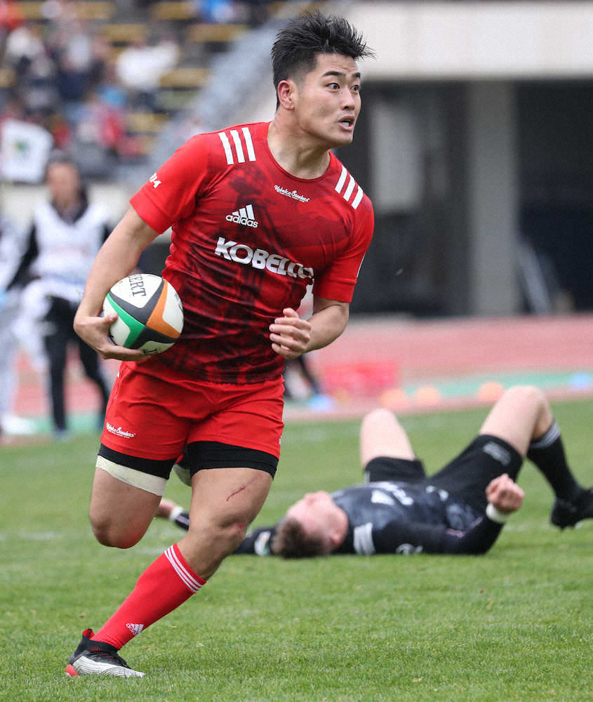 【画像・写真】＜神鋼・リコー＞後半35分、トライを決める神鋼・林（撮影・後藤　正志）