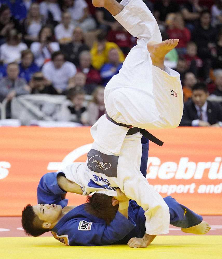 【画像・写真】「君が代」流れ取材一時ストップ…日の丸の重み知る柔道・大野将平の五輪代表確実に