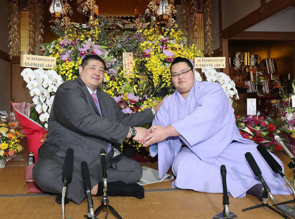 【画像・写真】新入幕の琴ノ若　師匠の父と会見「喜びすごく大きい」、史上9組目の親子幕内