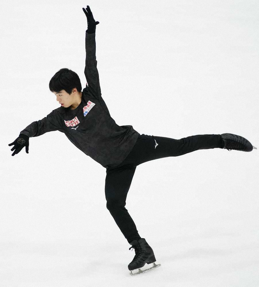 【画像・写真】あるぞワン・ツー！鍵山、佐藤好調キープ