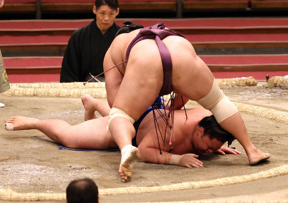 【画像・写真】十両優勝争いは千秋楽へ　琴勝峰、勝てば優勝の一番で黒星「足が出なかった」