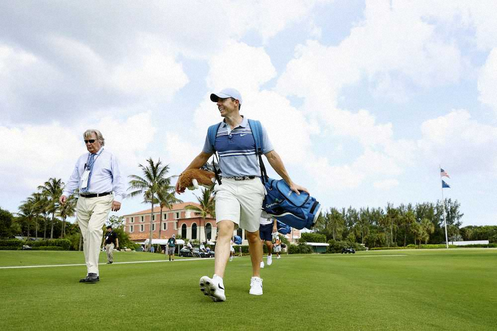 【画像・写真】無観客、ハイタッチ禁止の米慈善ゴルフ　マキロイらが参加　500万ドル以上を寄付