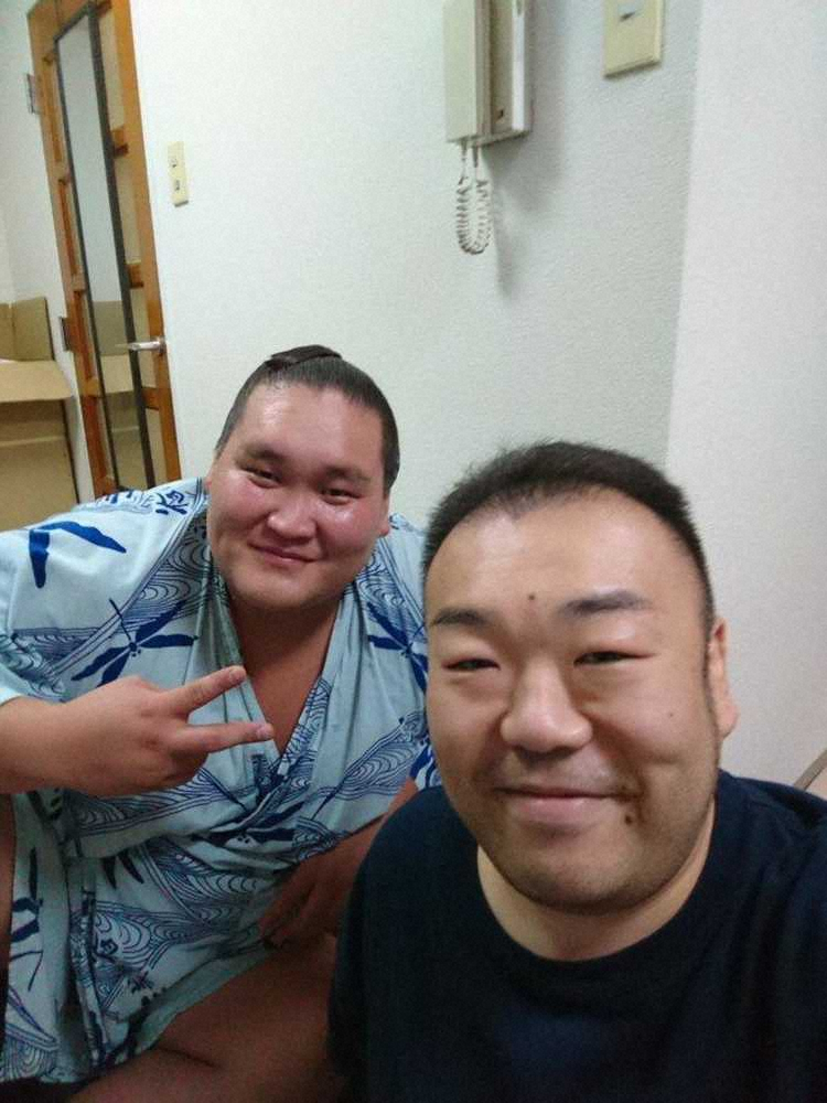 【画像・写真】照ノ富士を“支えた”元付け人・中板秀二さんも感激　「目標を決めたらできる人ですから」