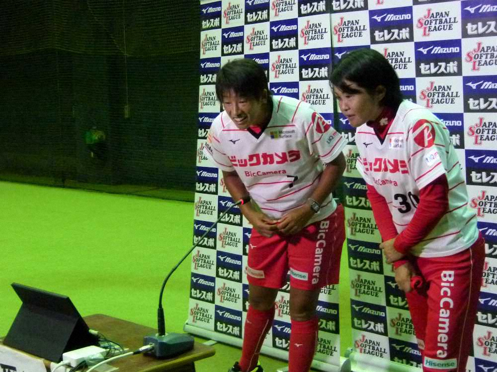 【画像・写真】ソフト上野　11戦全勝V宣言!5カ月遅れの開幕へ喜び「やっと試合ができる」