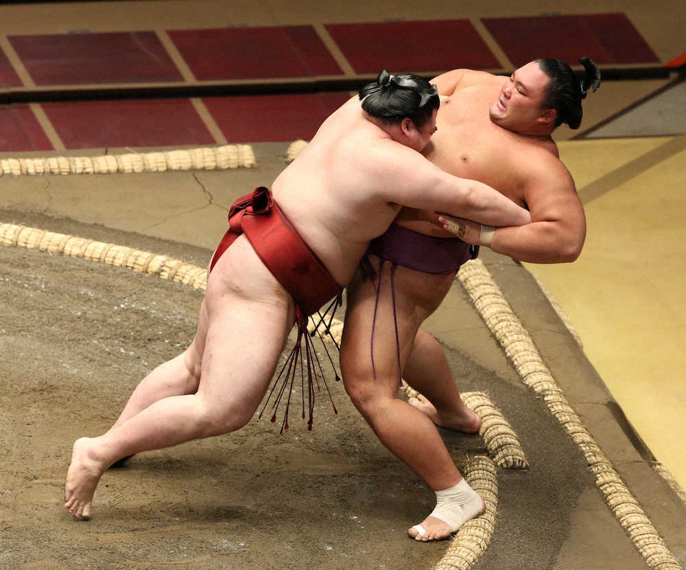 【画像・写真】“おにぎり君”隆の勝　大関初撃破!!「めちゃめちゃうれしいです」