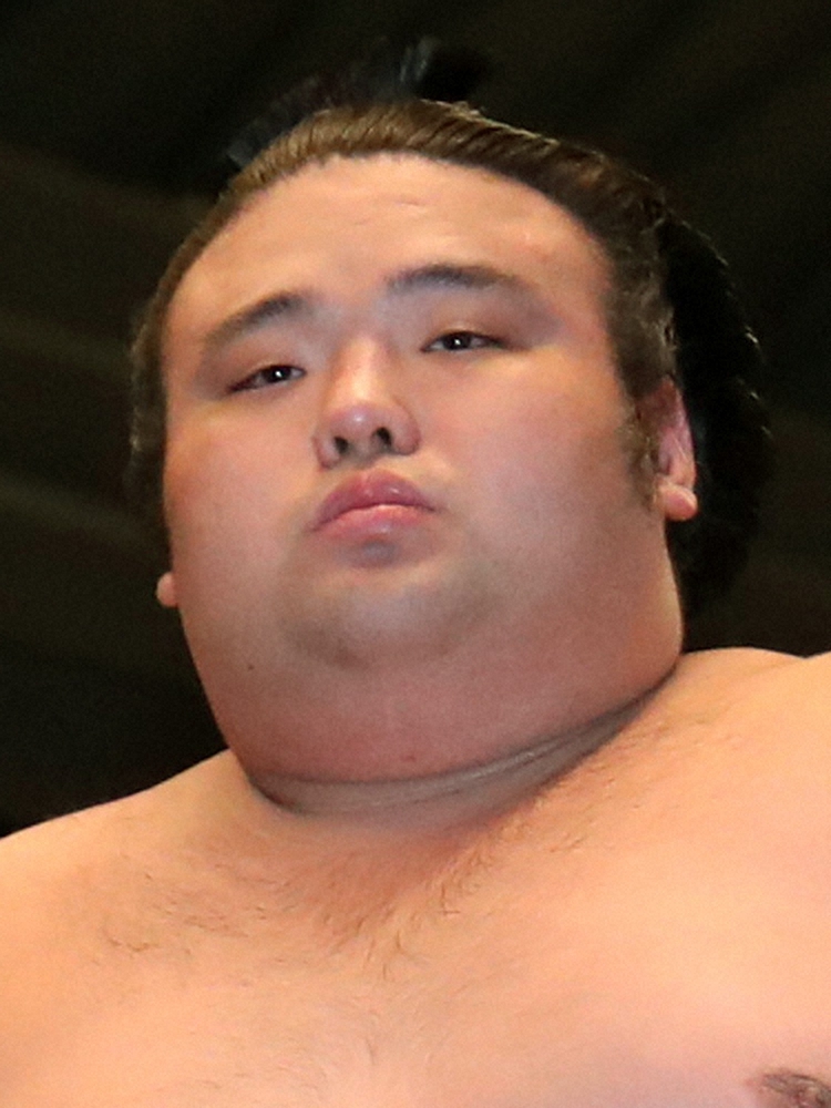 【画像・写真】貴景勝、霧馬山との2敗対決制す　優勝争いトップに2敗6人で混戦続く　朝乃山は6連勝