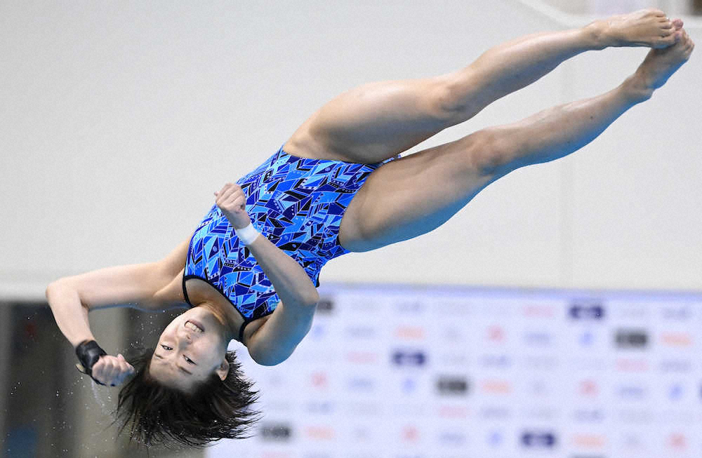 ＜飛び込み日本選手権＞女子3メートル板飛び込み決勝で6位になった金戸華の5回目の演技
