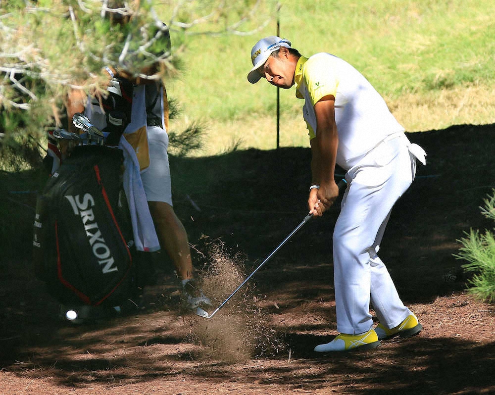 【画像・写真】松山英樹“末広がり”8差8位　会心のバーディー締めに「パットはいい感じ」