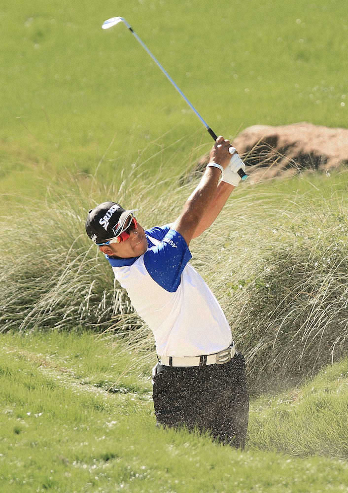 【画像・写真】松山英樹、首位と7打差10位に後退「ちょっと苦しい内容」