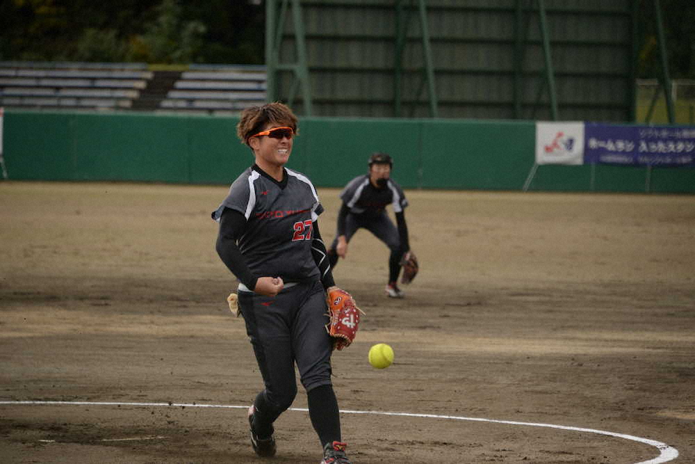 【画像・写真】Honda　塚本初の2本塁打で決勝T進出　日本女子ソフト1部リーグ
