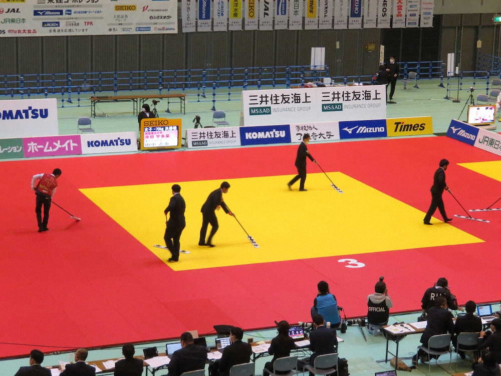 【画像・写真】コロナ禍で柔道初の全国大会　「うれしく思う」井上監督も安ど